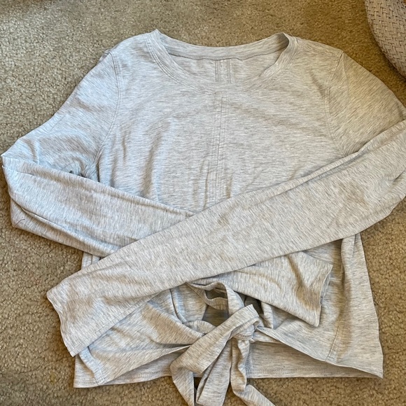lululemon athletica Tops - Lululemon crop long sleeve light grey